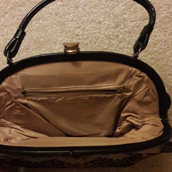 Vintage box arm purse floral tapestry - Picture 2 of 3